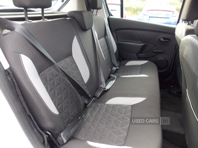 SA16DRSDaciaSandero-Stepway-11