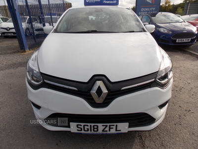 SG18ZFLRenaultClio-1
