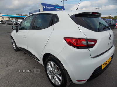 SG18ZFLRenaultClio-4