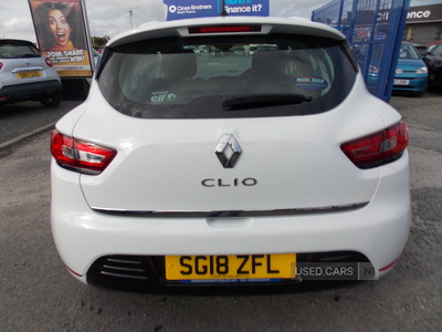 SG18ZFLRenaultClio-5