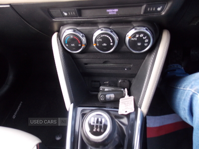 VE64PMYMazda2-19