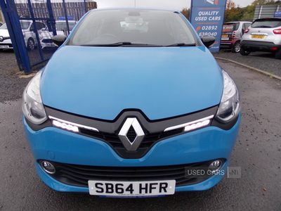 SB64HFRRenaultClio-1