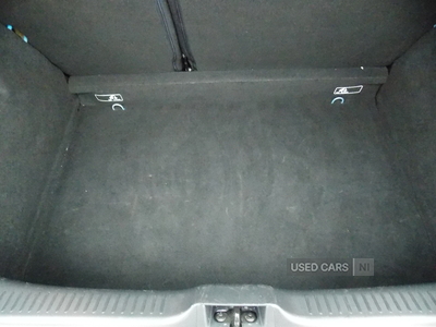 SB64HFRRenaultClio-12