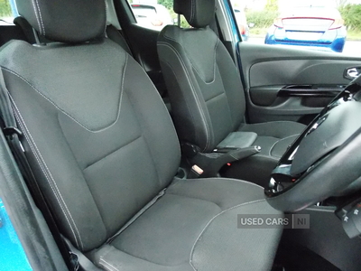 SB64HFRRenaultClio-17