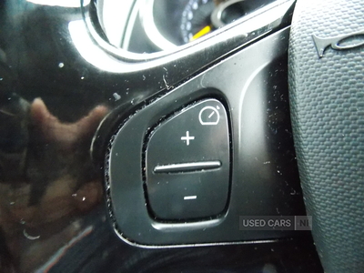 SB64HFRRenaultClio-21