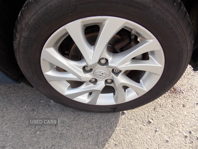 SD67AYUToyotaAuris-11