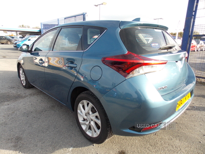 SD67AYUToyotaAuris-4