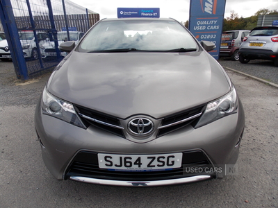 SJ64ZSGToyotaAuris-1