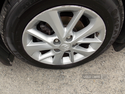 SJ64ZSGToyotaAuris-10