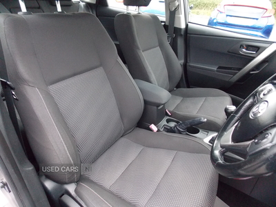 SJ64ZSGToyotaAuris-15