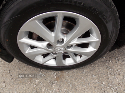 SJ64ZSGToyotaAuris-8