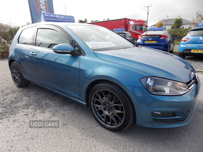 ST65KNJVolkswagenGolf