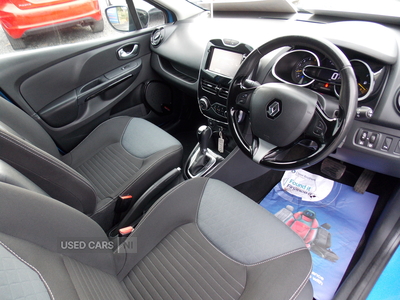 AY15TZFRenaultClio-13