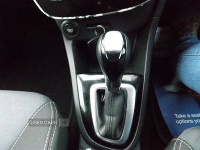 AY15TZFRenaultClio-19