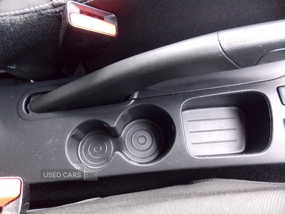 AY15TZFRenaultClio-21