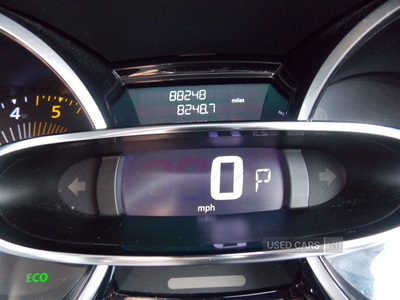 AY15TZFRenaultClio-25