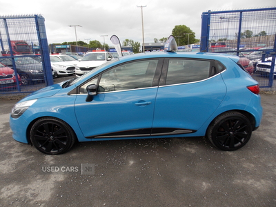 AY15TZFRenaultClio-3