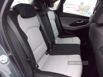 EA67CWXHyundaii30-14