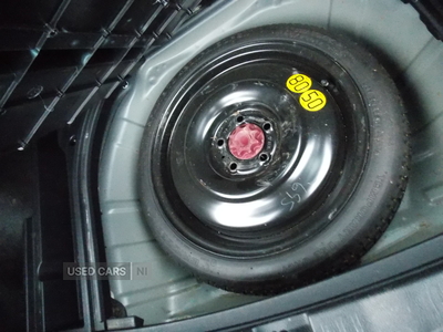 GU65ZRPToyotaAuris-13