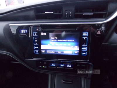 GU65ZRPToyotaAuris-19