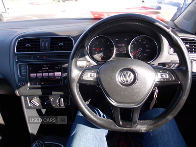 HJ65EEZVolkswagenPolo-18