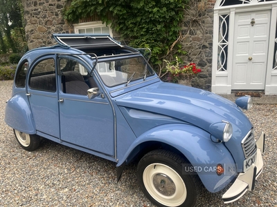 KXI7428Citroen2CV-1