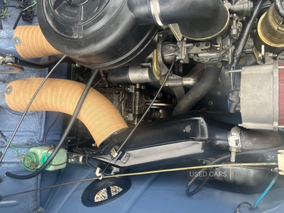 KXI7428Citroen2CV-17