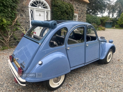 KXI7428Citroen2CV-3