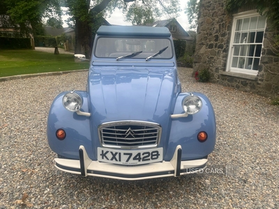 KXI7428Citroen2CV