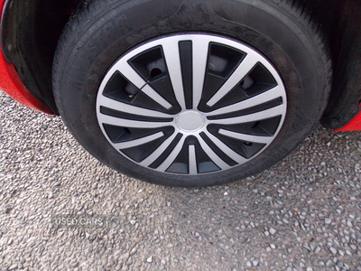 NJ13AXSSuzukiSwift-8