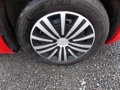 NJ13AXSSuzukiSwift-9