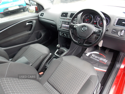 SA15XARVolkswagenPolo-16