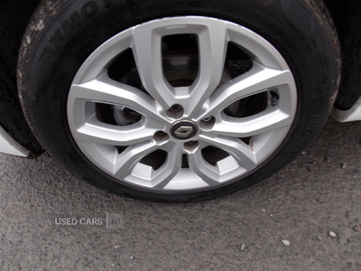 SB18TGXRenaultClio-10