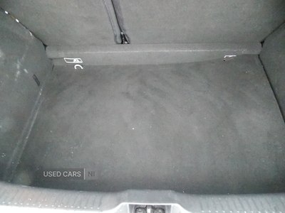 SB18TGXRenaultClio-12