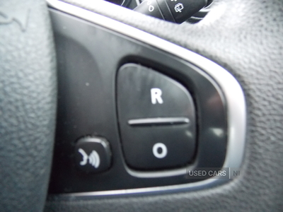 SB18TGXRenaultClio-21