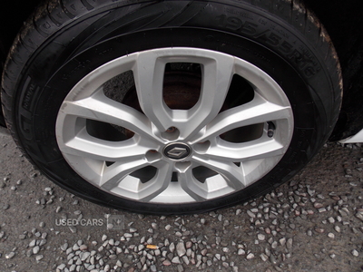 SB18TGXRenaultClio-8