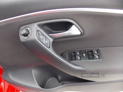 SD67YVHVolkswagenPolo-17