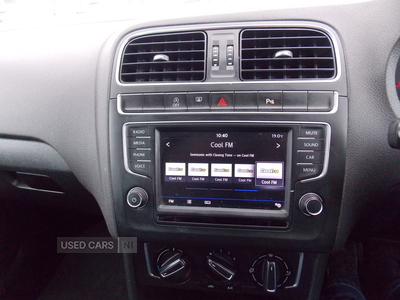 SD67YVHVolkswagenPolo-19