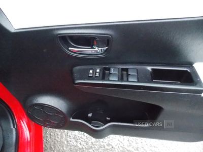 SF14FESToyotaYaris-16