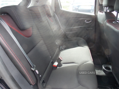 SF63TGYRenaultClio-13