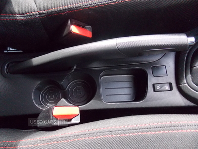 SF63TGYRenaultClio-19