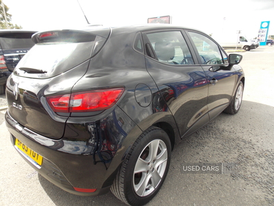 SF63TGYRenaultClio-6