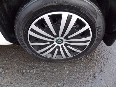 SJ17AVZSkodaFabia-11