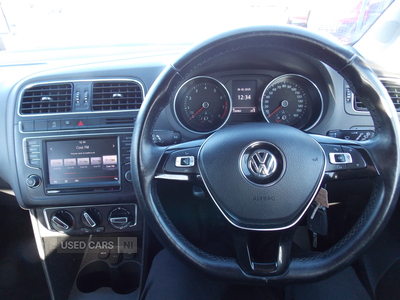 SK15BNJVolkswagenPolo-18