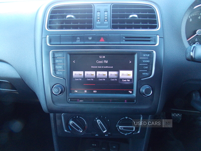 SK15BNJVolkswagenPolo-19