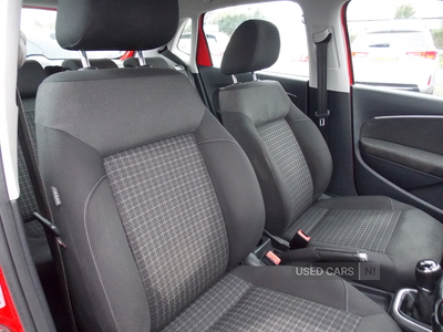 SK64ZBLVolkswagenPolo-14