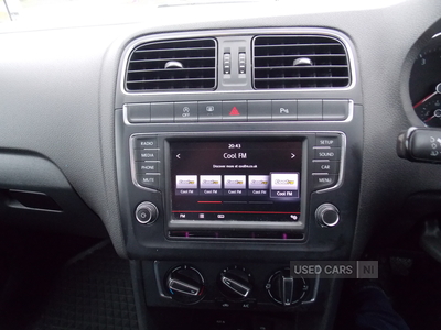 SK64ZBLVolkswagenPolo-17