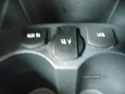 SK64ZBLVolkswagenPolo-18