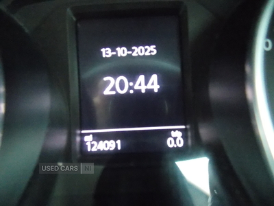 SK64ZBLVolkswagenPolo-21