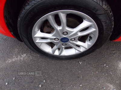 ST14KFKFordFiesta-10